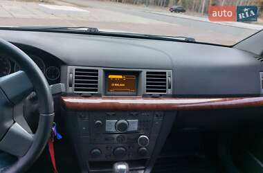 Седан Opel Vectra 2005 в 