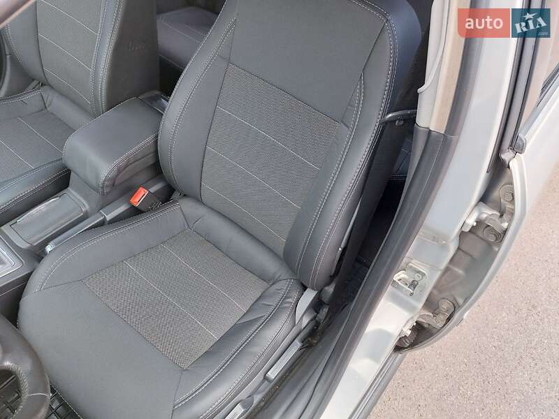 Седан Opel Vectra 2005 в Днепре