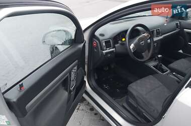 Седан Opel Vectra 2006 в Любарі