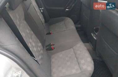 Седан Opel Vectra 2006 в Любарі