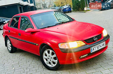 Седан Opel Vectra 1996 в Івано-Франківську