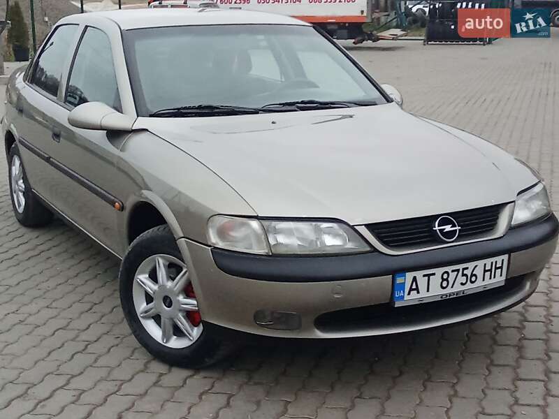 Седан Opel Vectra 1996 в Коломиї