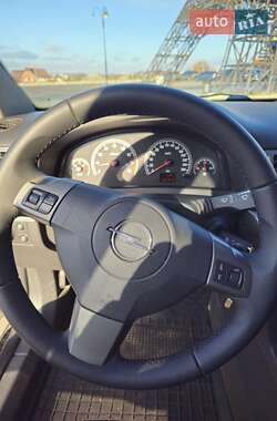 Седан Opel Vectra 2006 в Харкові