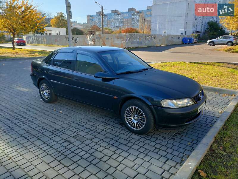 Седан Opel Vectra 1998 в Одессе