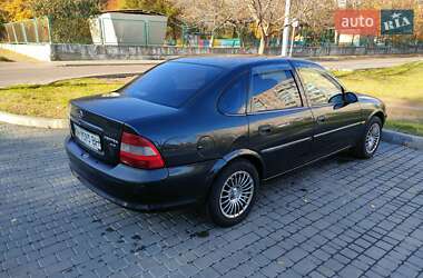 Седан Opel Vectra 1998 в Одессе