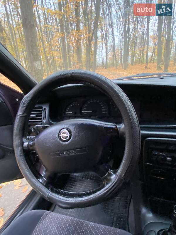 Седан Opel Vectra 1997 в Жмеринці