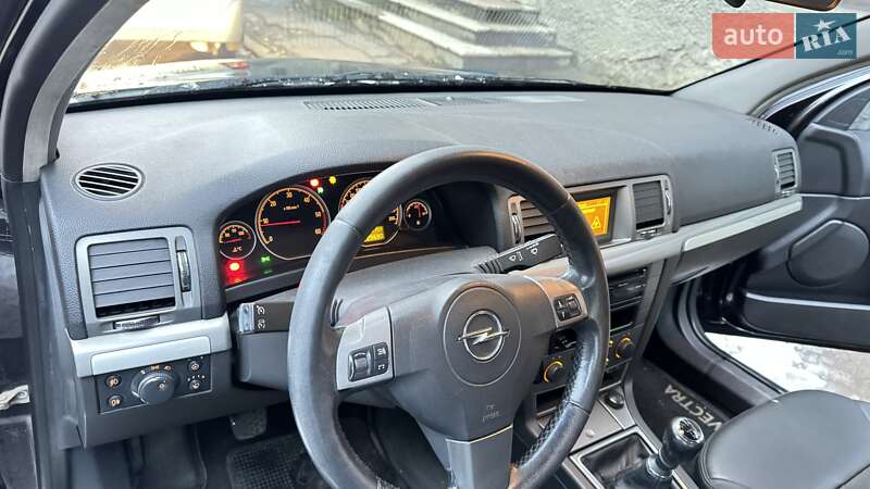 Седан Opel Vectra 2008 в Чернівцях