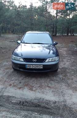 Седан Opel Vectra 1998 в Луцке