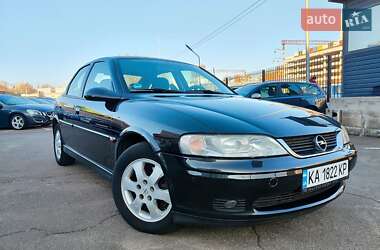 Седан Opel Vectra 2002 в Киеве