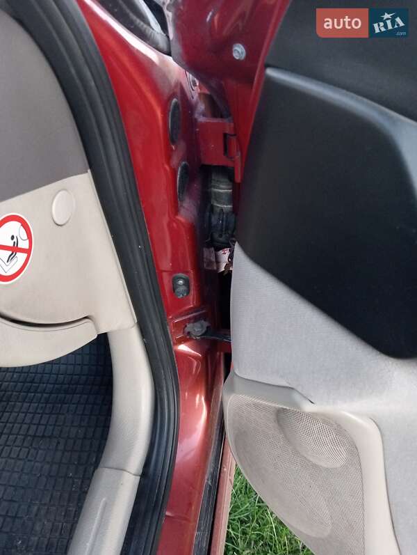 Седан Opel Vectra 1998 в Ровно