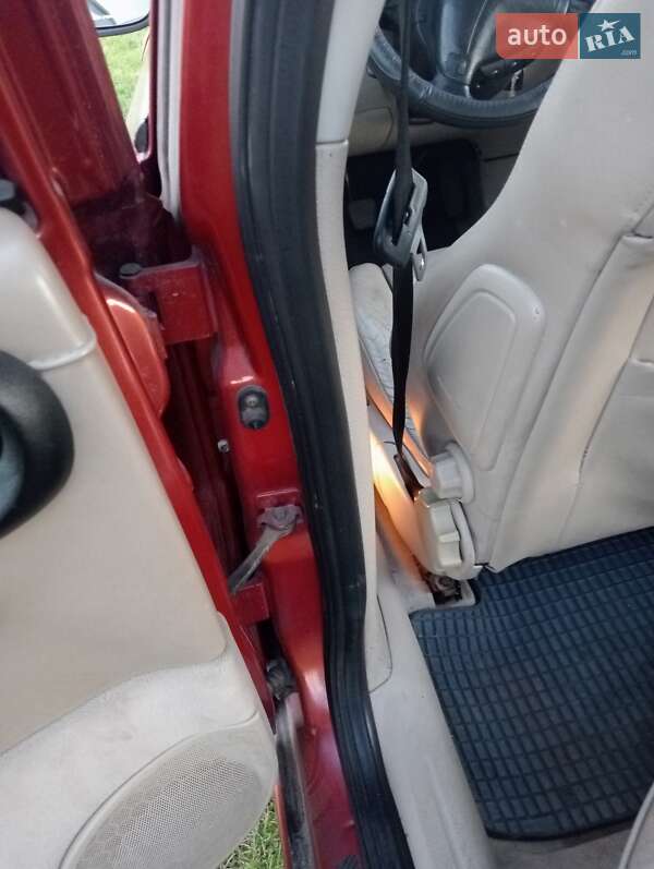 Седан Opel Vectra 1998 в Ровно