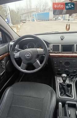 Седан Opel Vectra 2004 в Дніпрі