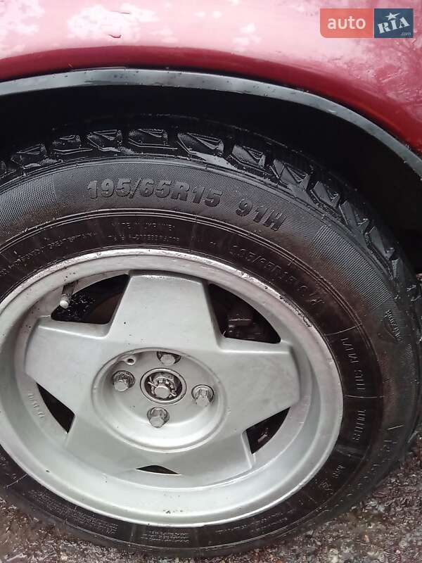 Лифтбек Opel Vectra 1990 в Сахновщине
