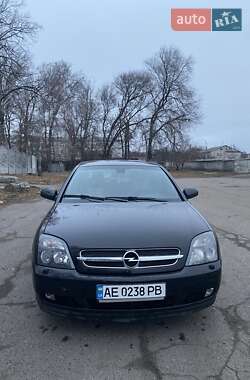 Седан Opel Vectra 2004 в Днепре