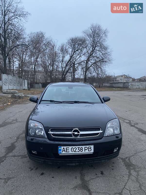 Седан Opel Vectra 2004 в 