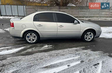 Седан Opel Vectra 2004 в Теофиполе