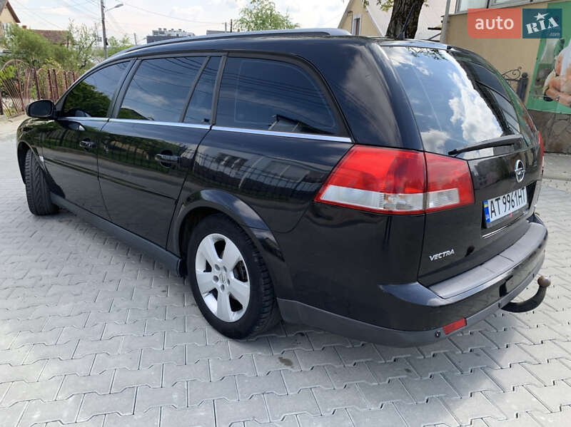 Универсал Opel Vectra 2006 в Трускавце