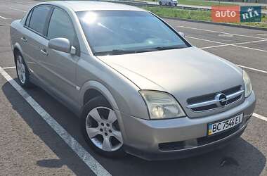 Седан Opel Vectra 2004 в Львове