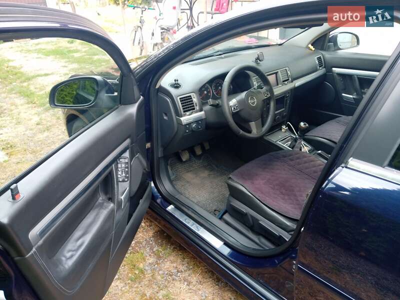 Седан Opel Vectra 2006 в Королеві