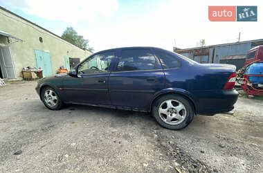 Седан Opel Vectra 1998 в Львове