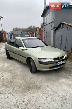 Ліфтбек Opel Vectra 1996 в Львові