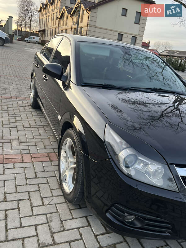 Седан Opel Vectra 2008 в Золочеві