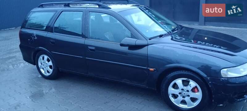 Универсал Opel Vectra 2001 в Тернополе