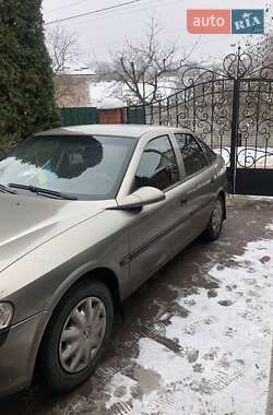 Ліфтбек Opel Vectra 1998 в Хмельницькому