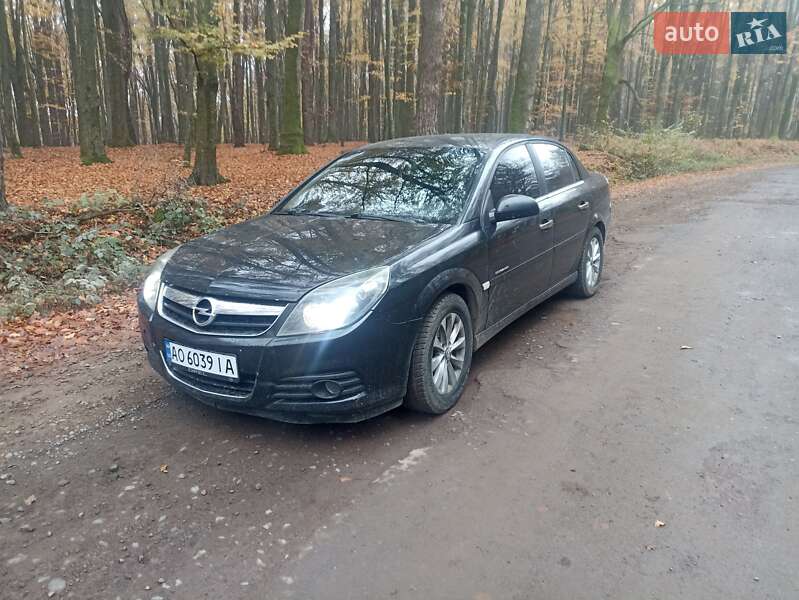 Седан Opel Vectra 2006 в Ужгороде