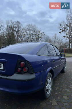 Лифтбек Opel Vectra 1996 в 