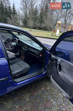 Лифтбек Opel Vectra 1996 в 