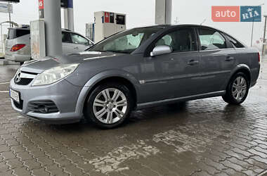 Лифтбек Opel Vectra 2006 в Надворной