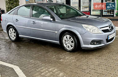 Лифтбек Opel Vectra 2006 в Надворной