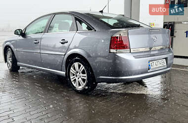 Лифтбек Opel Vectra 2006 в Надворной