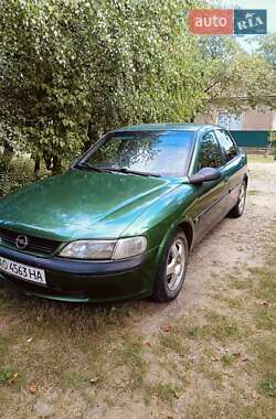 Седан Opel Vectra 1996 в Чопі