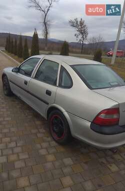 Седан Opel Vectra 1997 в Іршаві