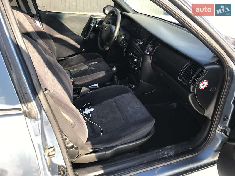 Седан Opel Vectra 1998 в Івано-Франківську