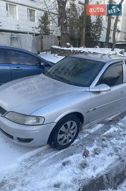 Седан Opel Vectra 2000 в Хотове