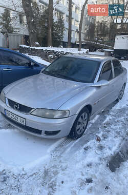 Седан Opel Vectra 2000 в Хотове