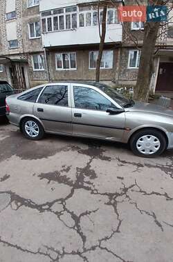 Ліфтбек Opel Vectra 1996 в Івано-Франківську