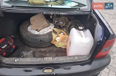 Седан Opel Vectra 1998 в 