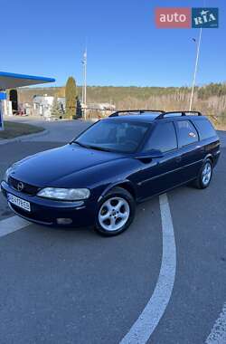 Универсал Opel Vectra 1998 в Могилев-Подольске