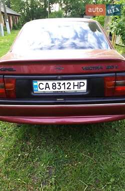Седан Opel Vectra 1990 в 