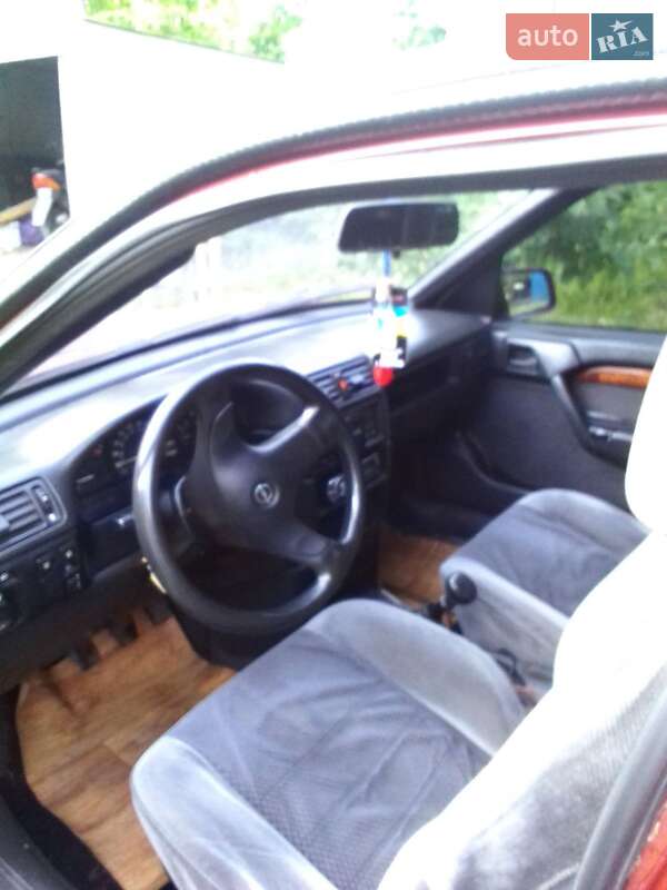 Седан Opel Vectra 1990 в Черкассах