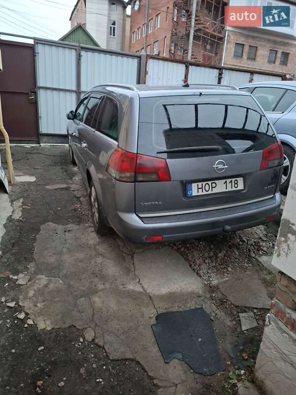 Универсал Opel Vectra 2005 в 