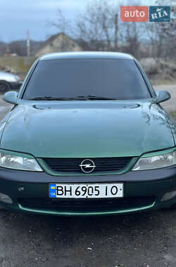 Ліфтбек Opel Vectra 1996 в Ізмаїлі