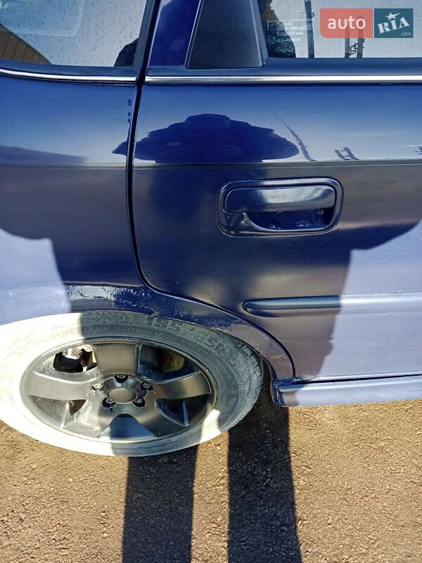 Седан Opel Vectra 1999 в Городке