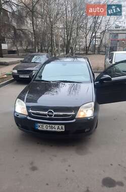 Седан Opel Vectra 2005 в Дніпрі