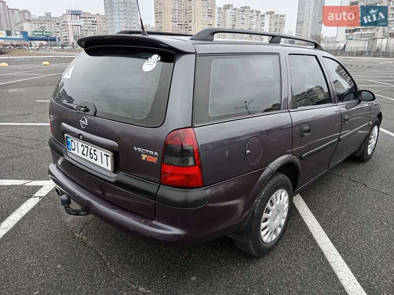 Универсал Opel Vectra 1996 в 