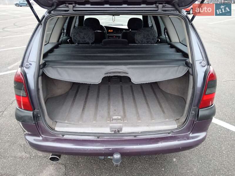 Универсал Opel Vectra 1996 в 